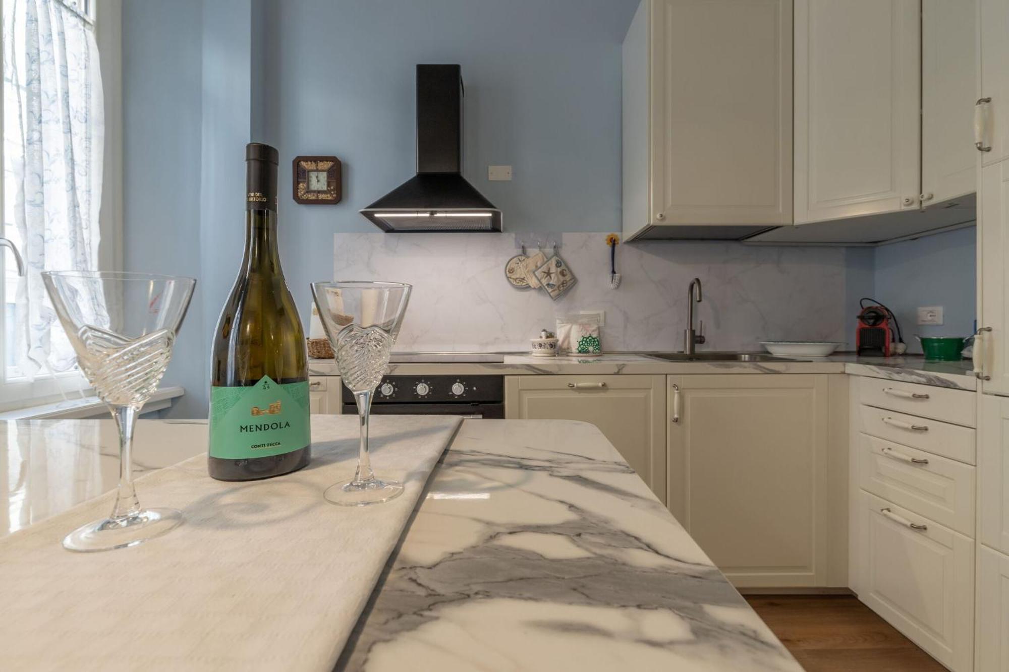 Italian Experience- Ancona City Apartment Esterno foto